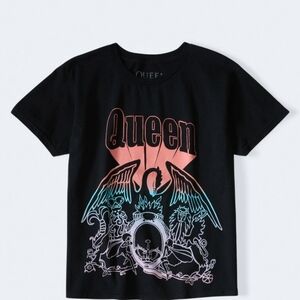 Queen Graphic Tee Size Small New!